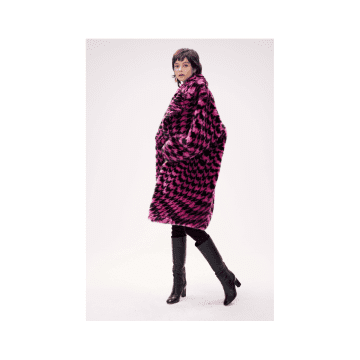 Diane Von Furstenberg Arwen Houndstooth Faux Fur Coat Col: Pink/ Black