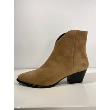 Donna Lei Tan Suede Ankle Boots In Neutrals