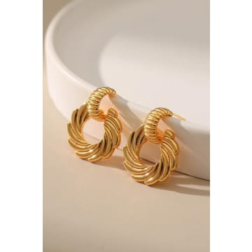 White Leaf Spiral Knocker Earrings In Gold In White