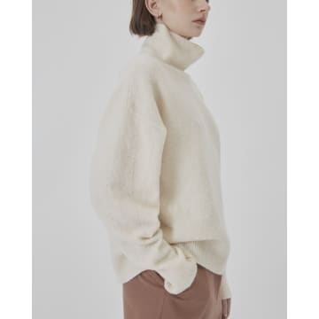 Diarte Bennett Cashmere Blend Sweater In Ivory In Neutral