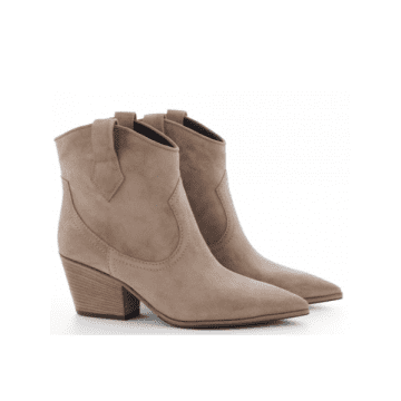 Kennel & Schmenger Dallas Ankle Cowboy Boot In Cookie Suede 217-3640-357 In Neutral