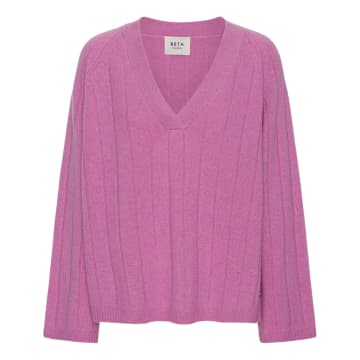 Beta Studios Gail V-neck Mongolian Cashmere Sweater | Violet In Purple