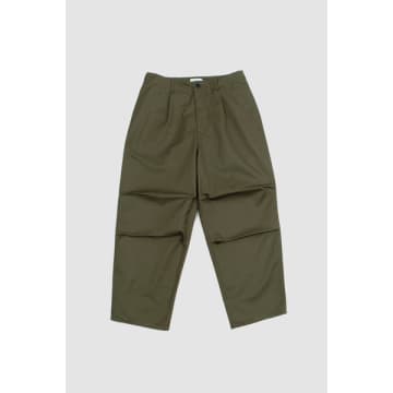 Still By Hand Selvedge Knee Tuck Pants Olive In Green