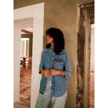 Indi And Cold Retro Denim Shirt In Blue