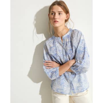 Yerse Reflects Print Blouse In Blue