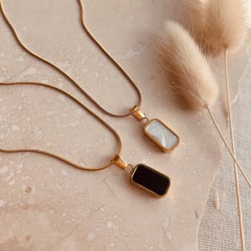 Little Nell Everyday Reversible Onyx & Pearl Necklace In Gold