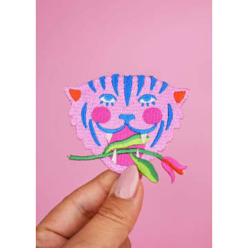 Malicieuse Tiger Pink Limistic Iron-on Patch