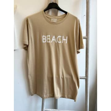 Shop Bunny And Clarke Beach T-shirt In Neutrals