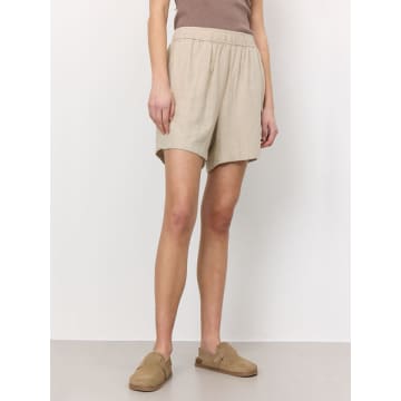 Levete Room Naja 8 Linen Shorts In Neutral