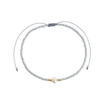 Timi Alba Dark Grey Bead With Pearl Macrame Bracelet In Blue
