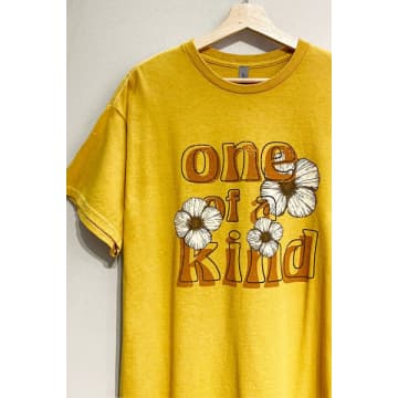 Annabelle 87 One Of A Kind Graphic Oversized Tee In Yellow
