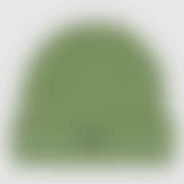Gorro de color verde claro esponjoso