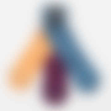 Icono 3 calcetines icono en azul, naranja y púrpura