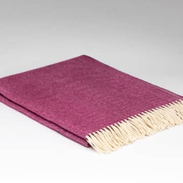 Rote-Bete-Magenta-Pink Herringbone Soft Merino Wool Throw