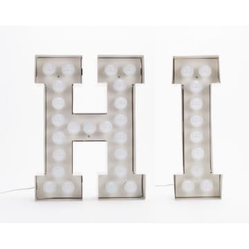 Großes Vegaz Metalllampen-Set mit Led-Glühbirnen, Zwei-Buchstaben-Kombination H und I