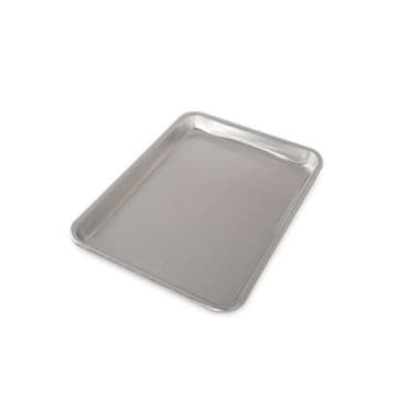 Bakers Quarter Sheet With Storage Lid