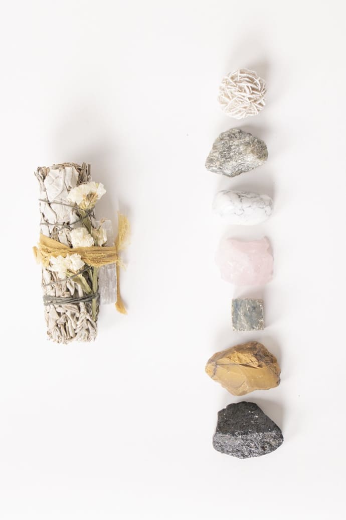 trouva.com | Healing Crystals Set 7 Chakra
