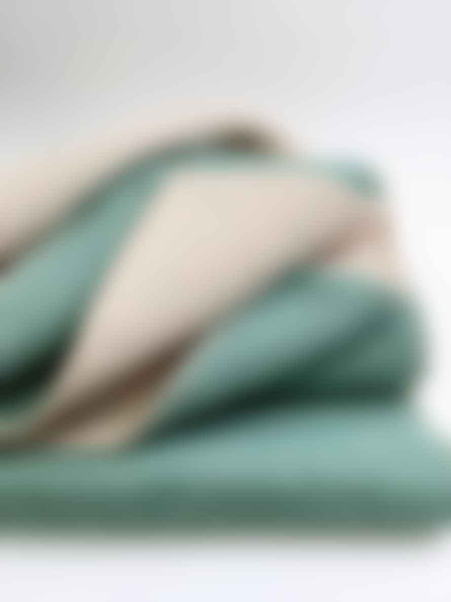 D&T Design Blanket Wool Double Face Beige / Ocean Blue FB65