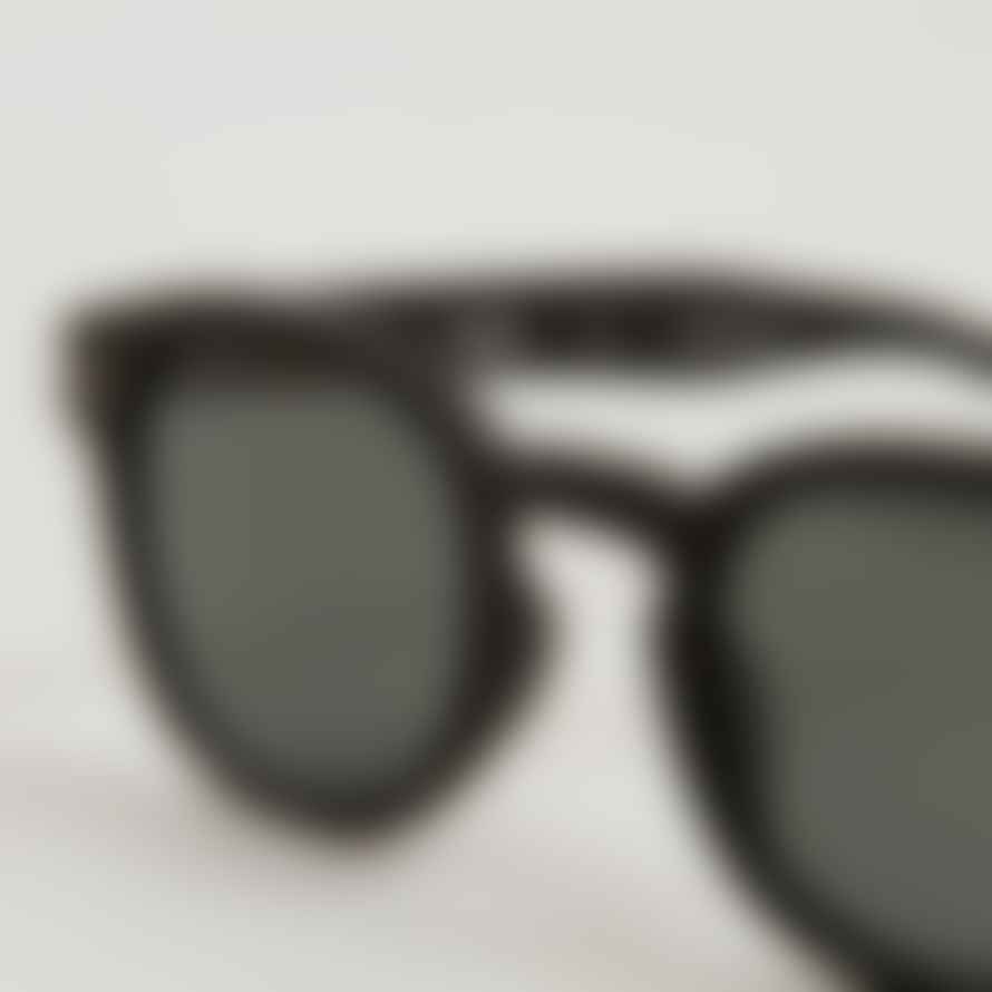 IZIPIZI #C The Retro Square Style Sunglasses in Black