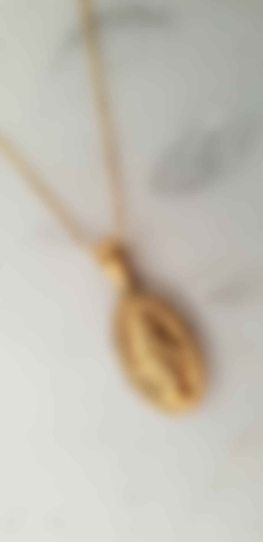 Nilu Gold Maria Pendant Necklace