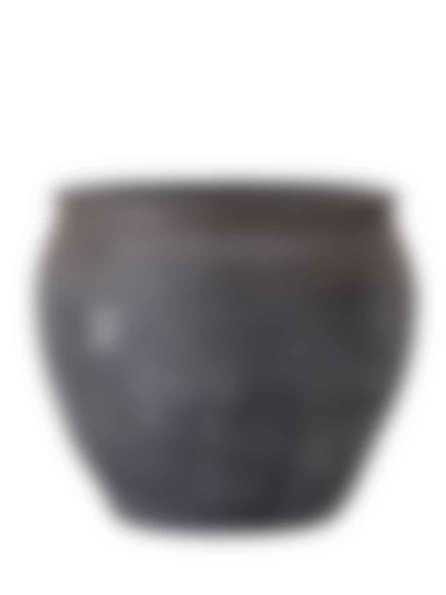 Bloomingville Large Hugsi Pot In Black Terracotta