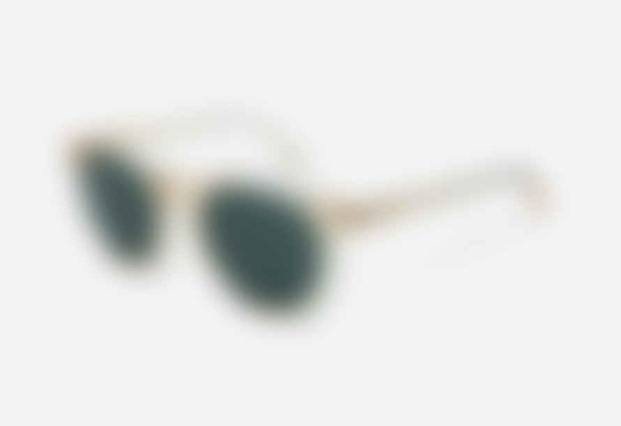 MESSYWEEKEND New Depp Sunglasses | Champagne