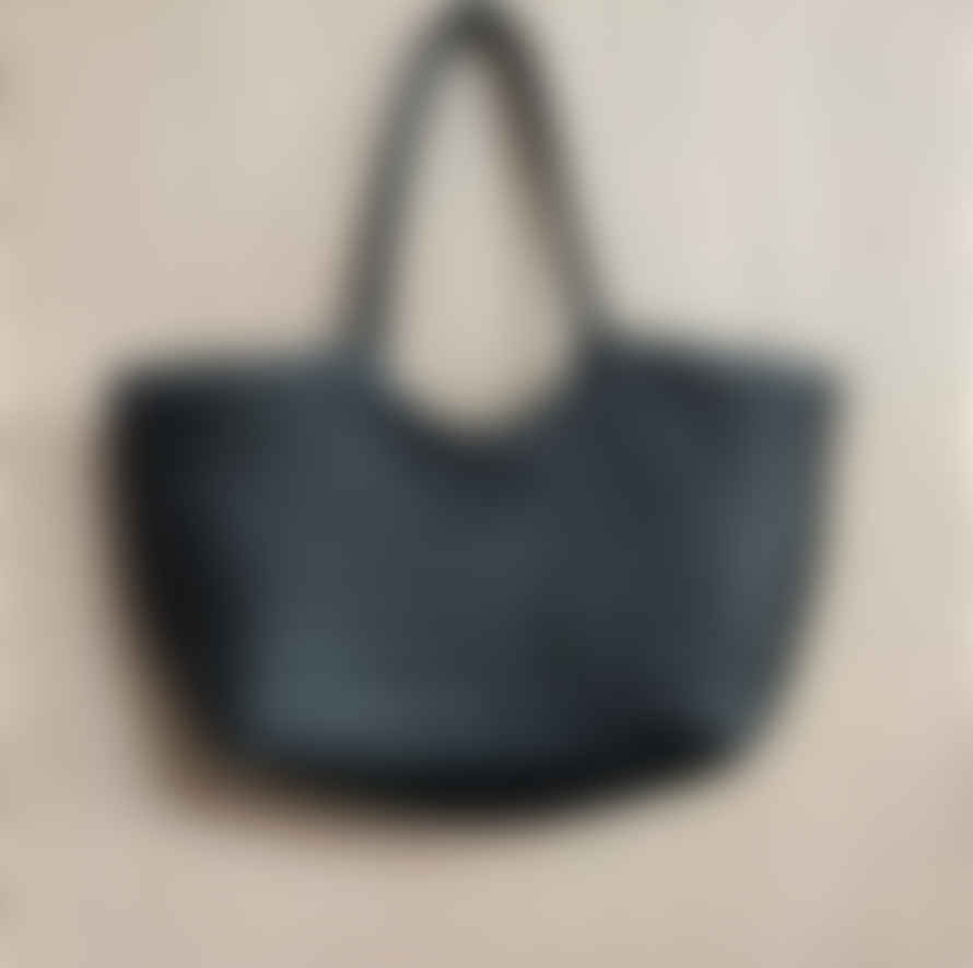 T&SHOP Handwoven Black Leather Shoulder Bag