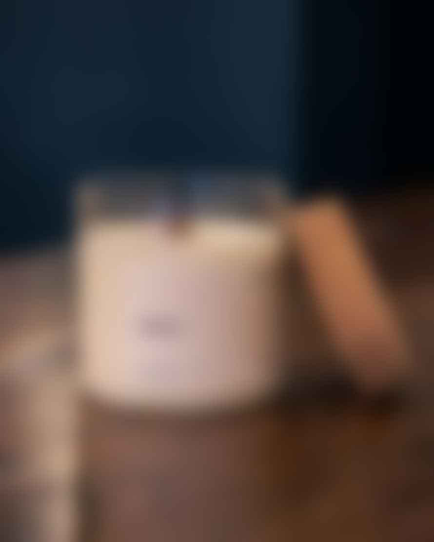 Octo & Co Plant-based Wood Wick Candle  AMBER LIGHT
