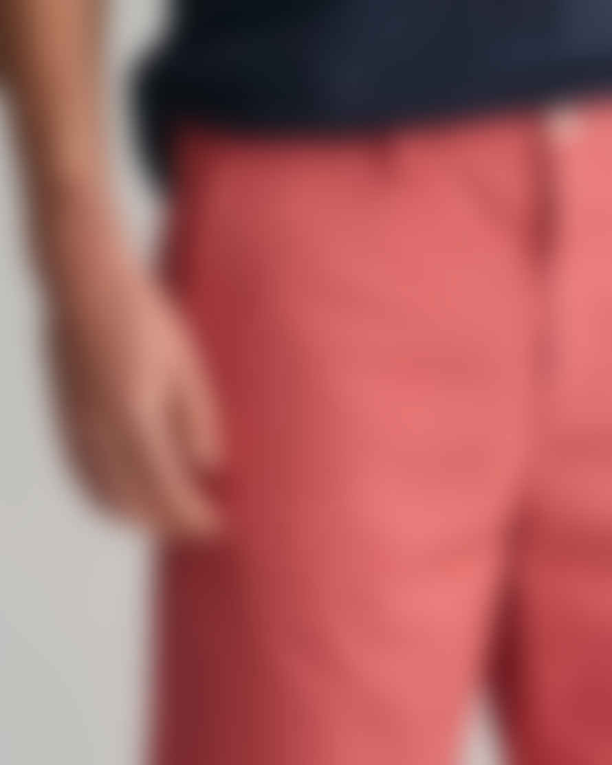 Gant - Allister Regular Fit Sunfaded Shorts In Mineral Red