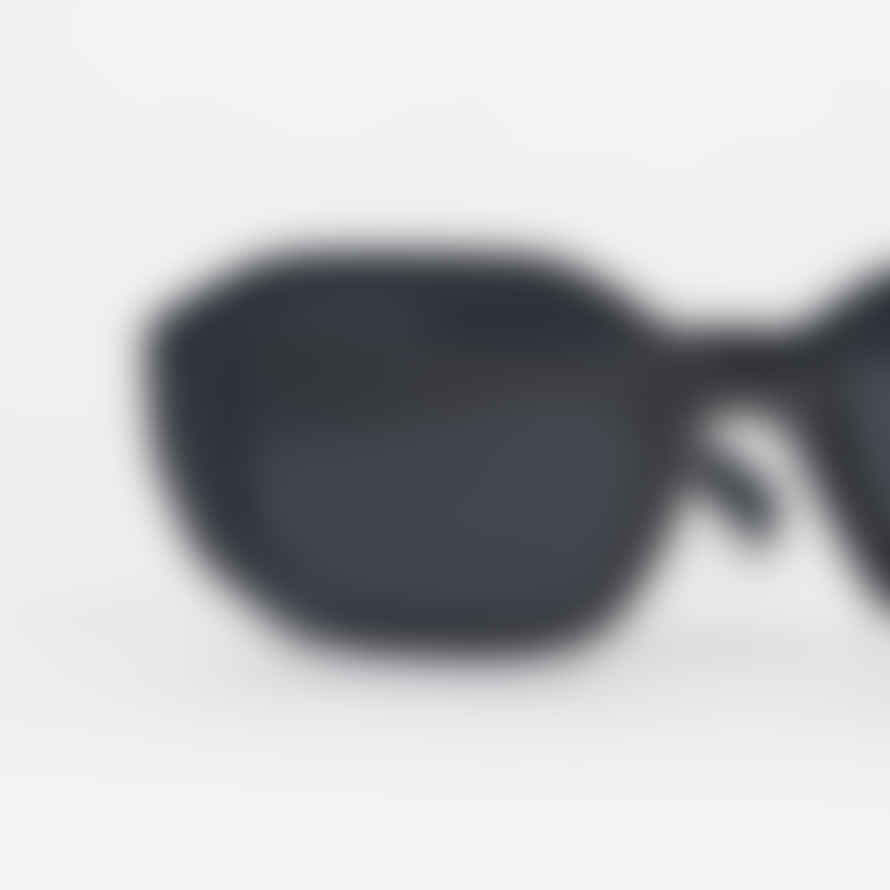 MELLER Kessie Square Sunglasses in All Black