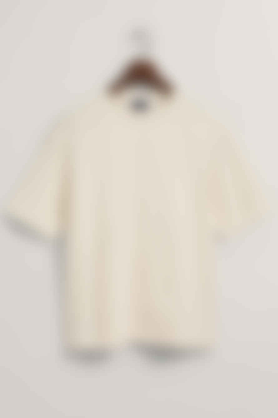 Gant Icon T Shirt In Cream