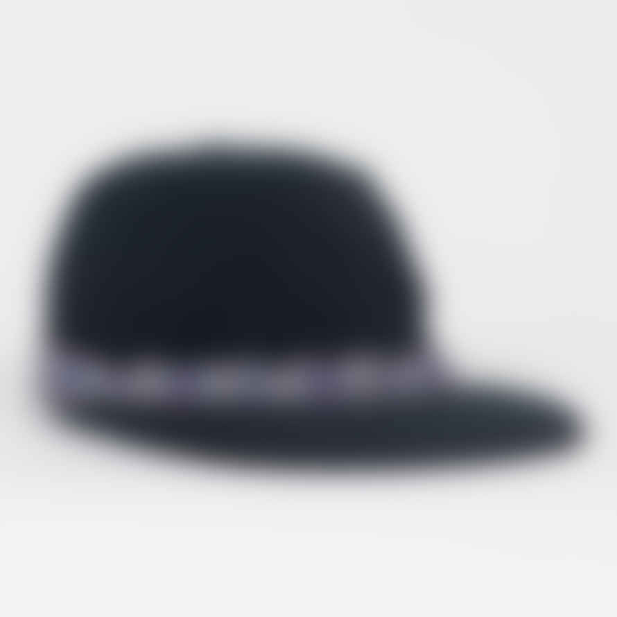 Kavu Fleece Strapcap Hat in Black