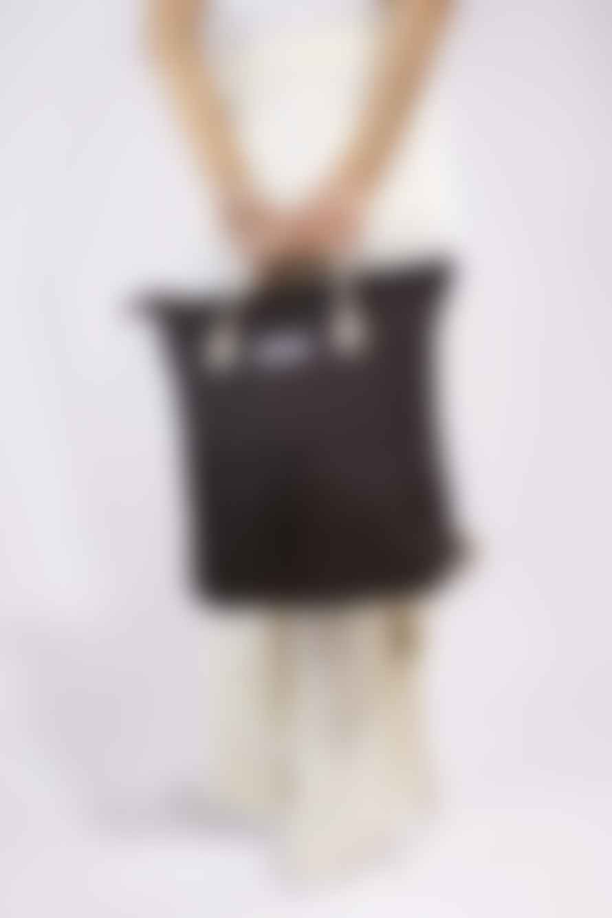 Kind Bag Medium Hackney Sustainable Backpack - Pebble black