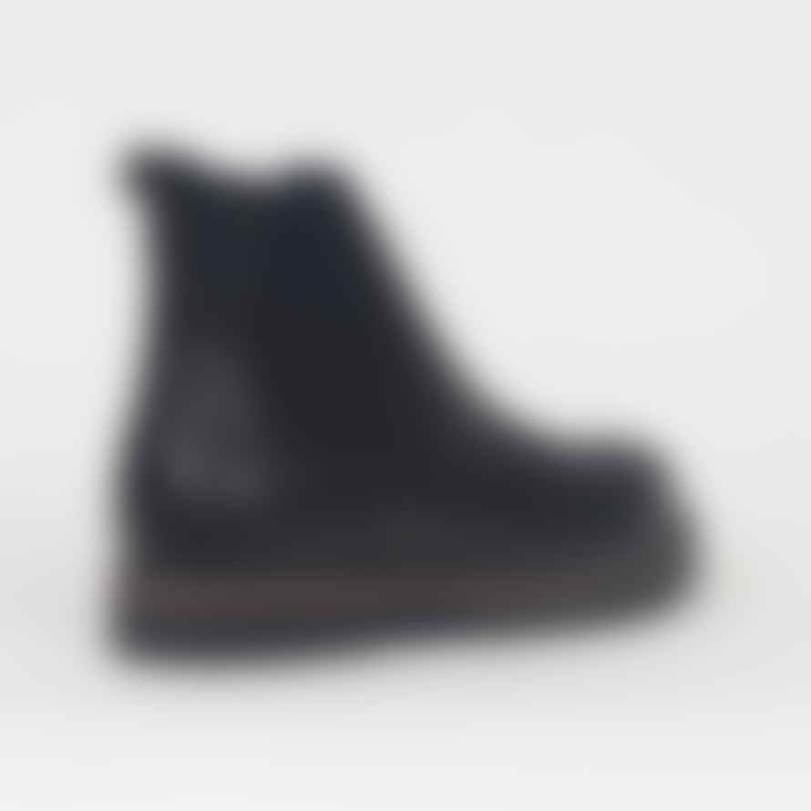 Birkenstock Highwood Chelsea Boot in Black
