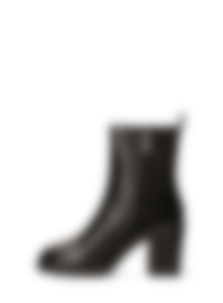 Maruti  Steffi Leather Boots In Black Pony/Off White