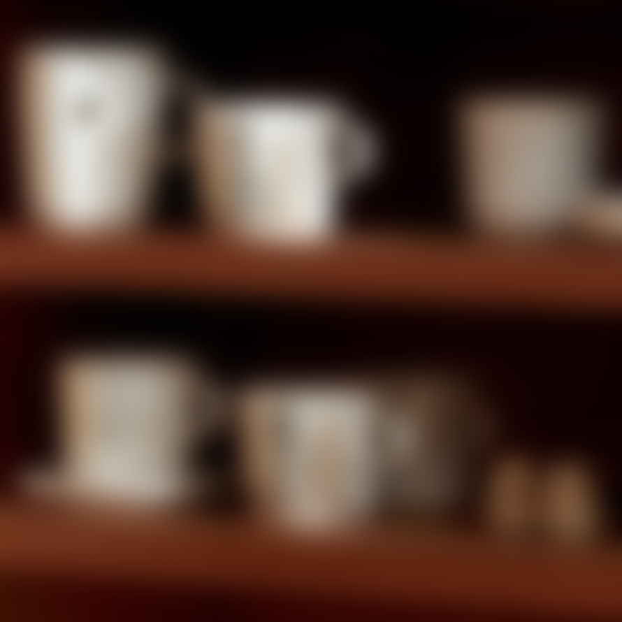 Marimekko Set Di Due Coffe Mug 2dl Con Manico E Due Piattini Quadrati Con Disegno Oro 