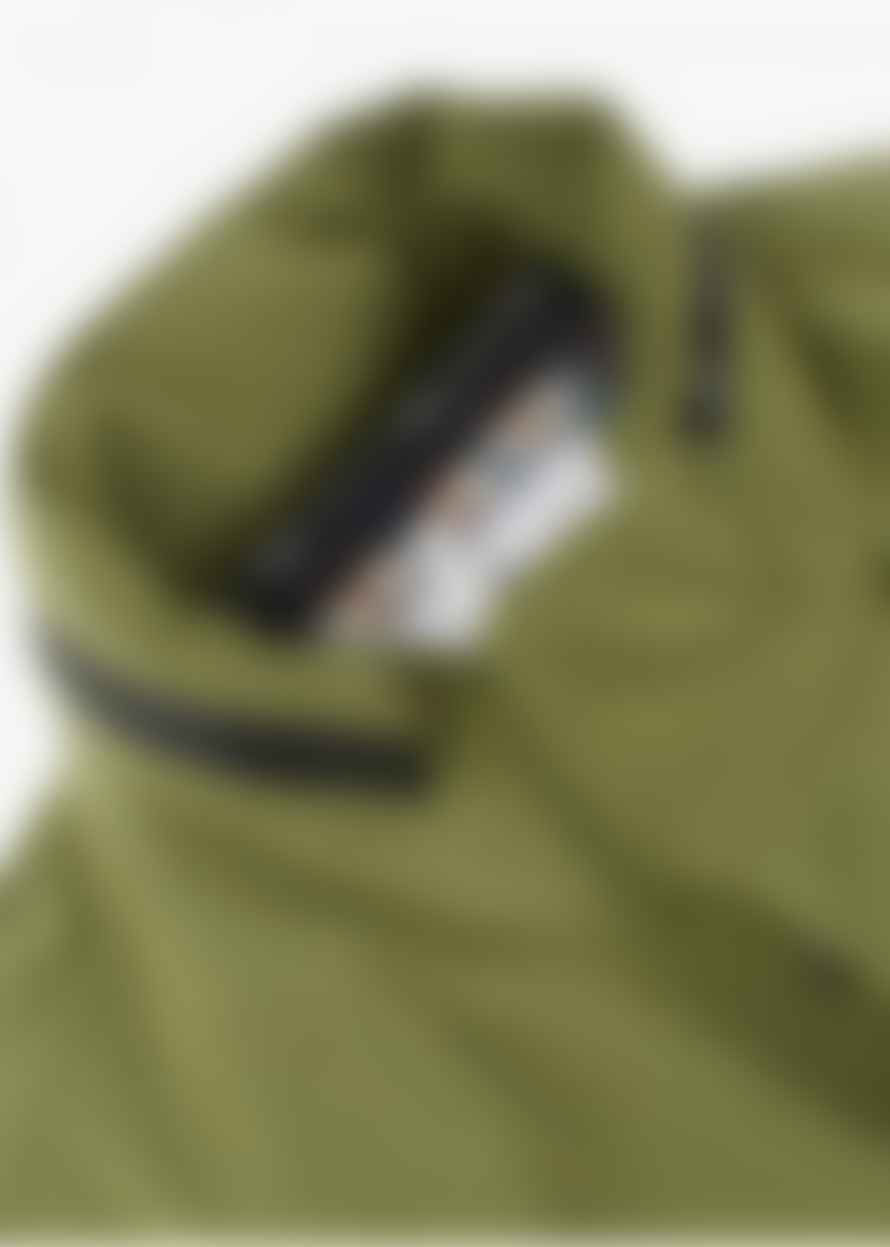 Aquascutum  Mens Active Field Jacket In Army Green