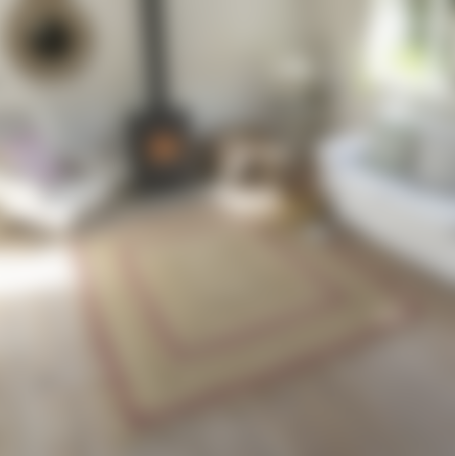 Grand Illusions Scallop Edged Jute Rug With Pink Stripe