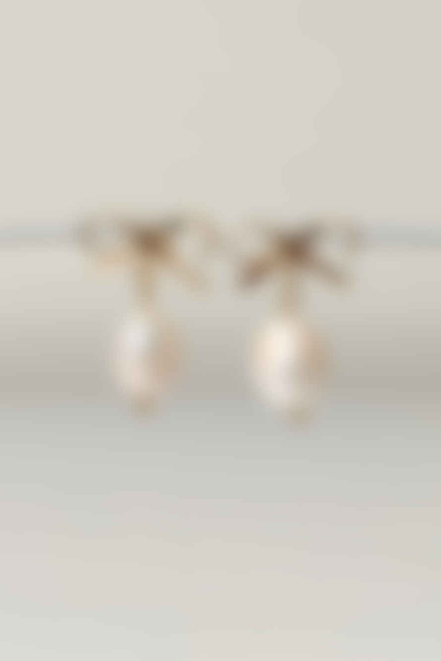 Vachana Natural Pearl Bowknot Earrings