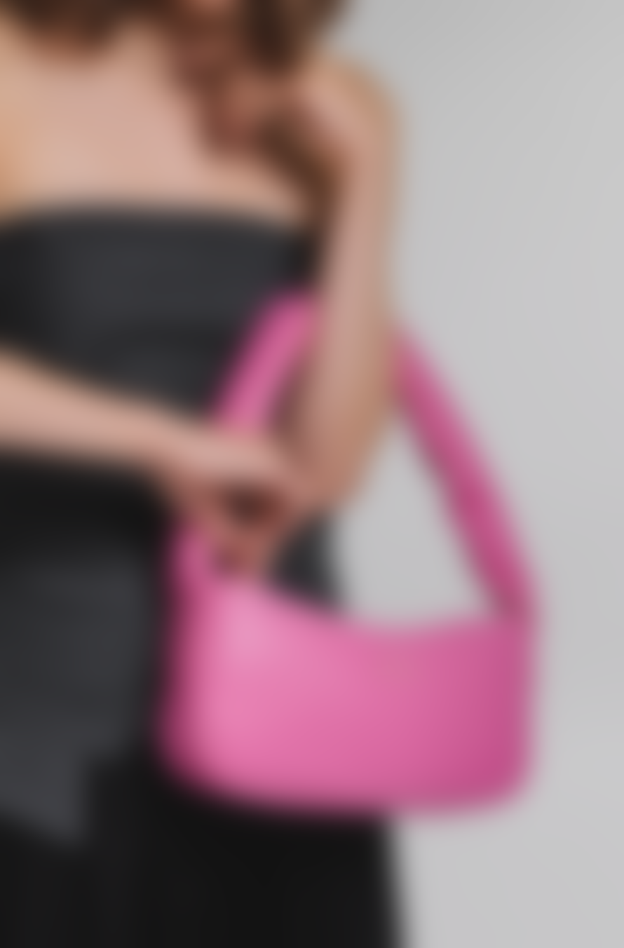 Every Other Wide Strap Shoulder Bag With Zip In Black