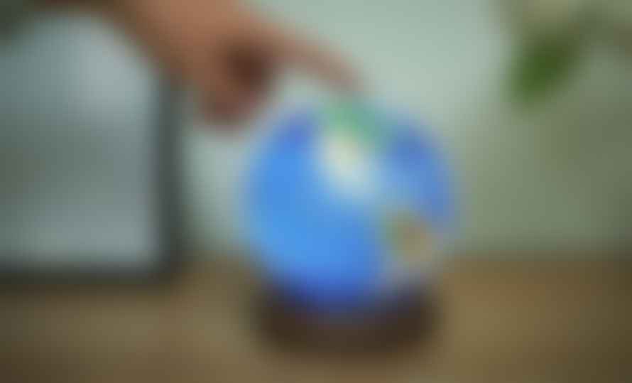 Gingko Mini Atlas Globe Lamp