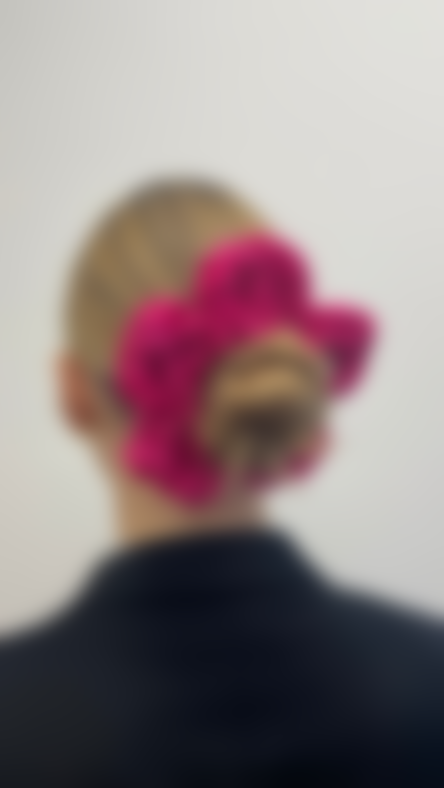 Isla De Gar Flower Scrunchie In Hot Pink