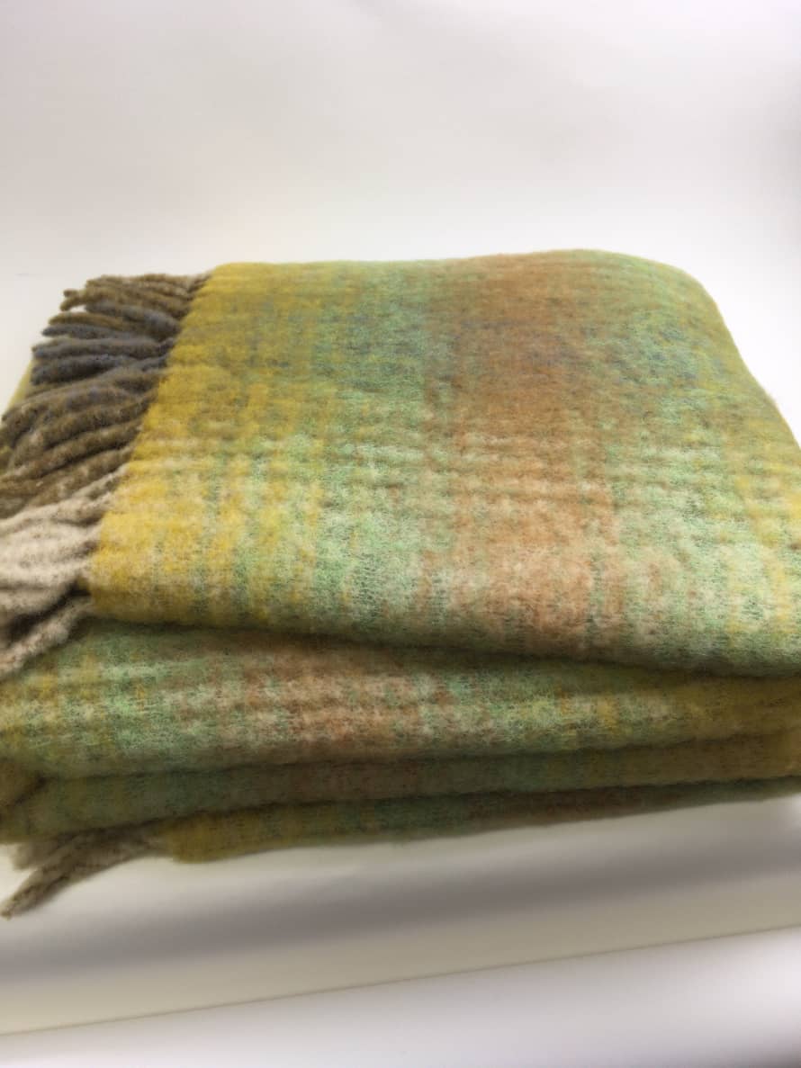 D&T Design  Blanket 90% Wool Checkered Green / Beige 