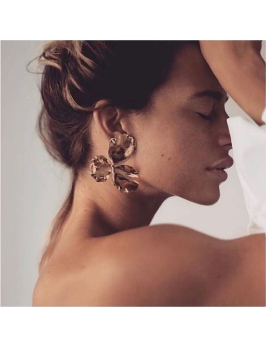 Elise Tsikis Large Rose Gold Pensee Earrings