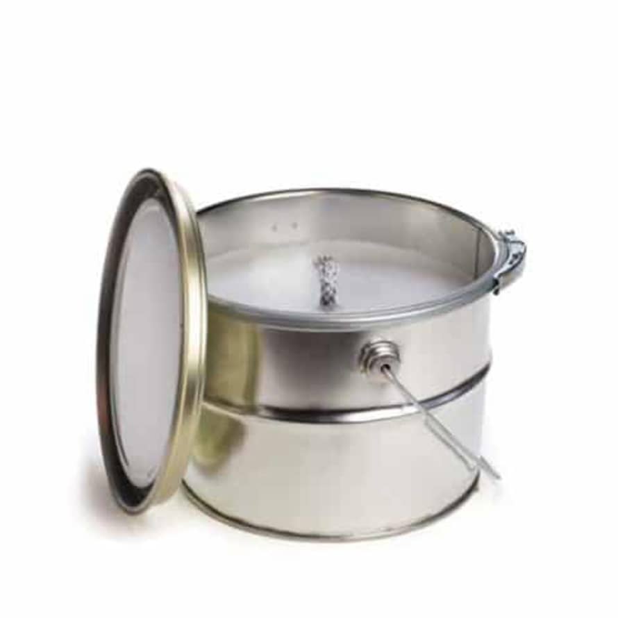 Rustik Lys Gray Outdoor Candle in Tin