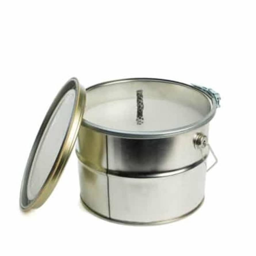 Rustik Lys White Outdoor Candle in Tin