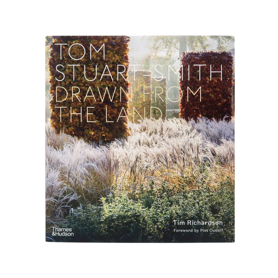 Thames & Hudson Tom Stuart-Smith: Drawn From The Land - Tim Richardson