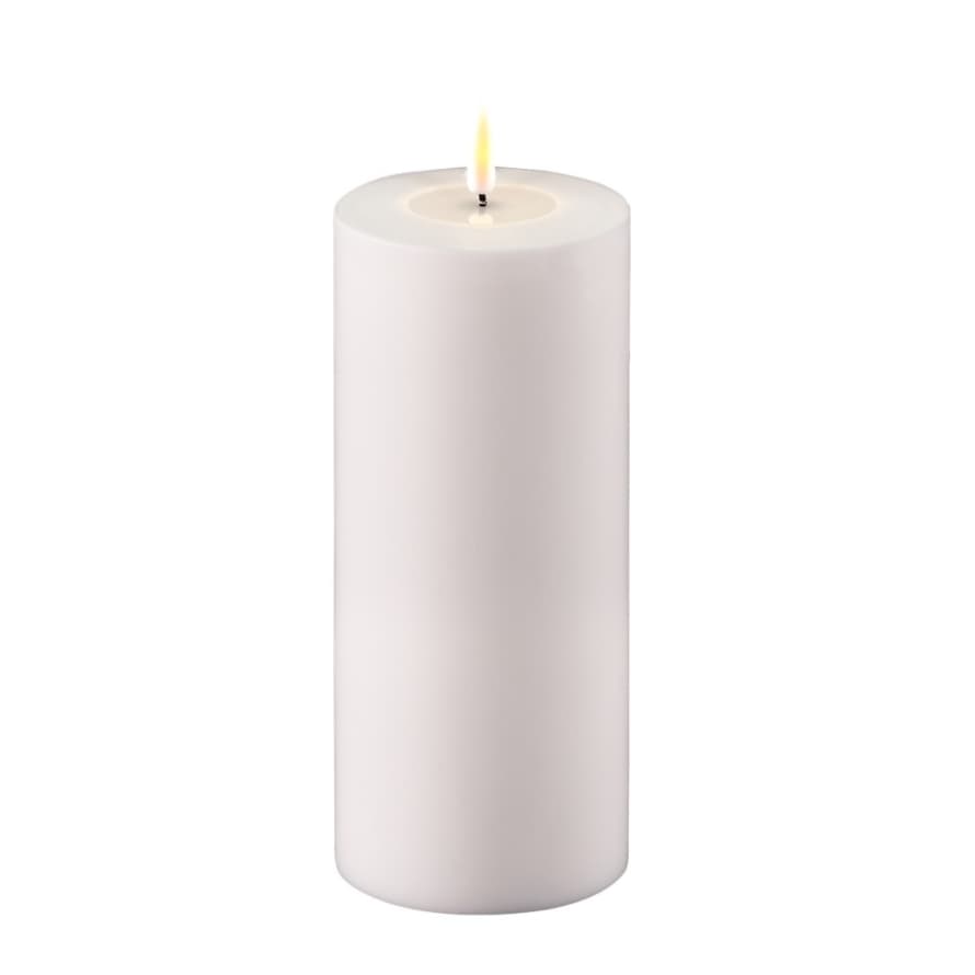 Scottie & Russell Chunky White Outdoor LED Candle - 10cm x 20xcm