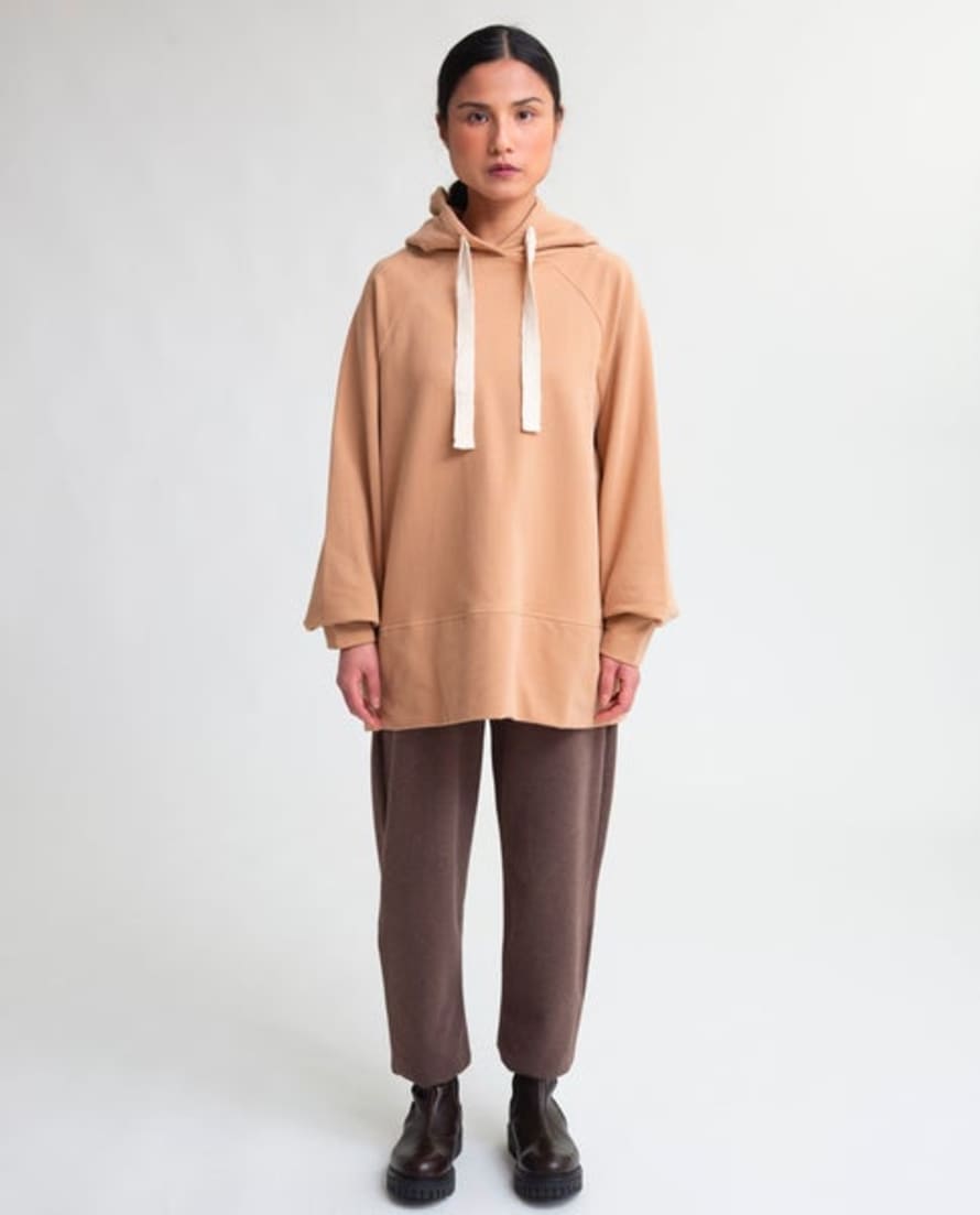 Beaumont Organic Aw22 Marcella Organic Cotton Hoodie In Fawn