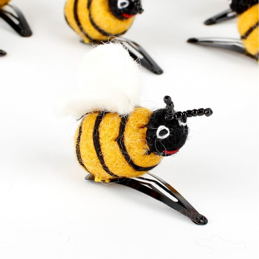 Sjaal met Verhaal Wool felt hair clip - Honey Bee Set of 2